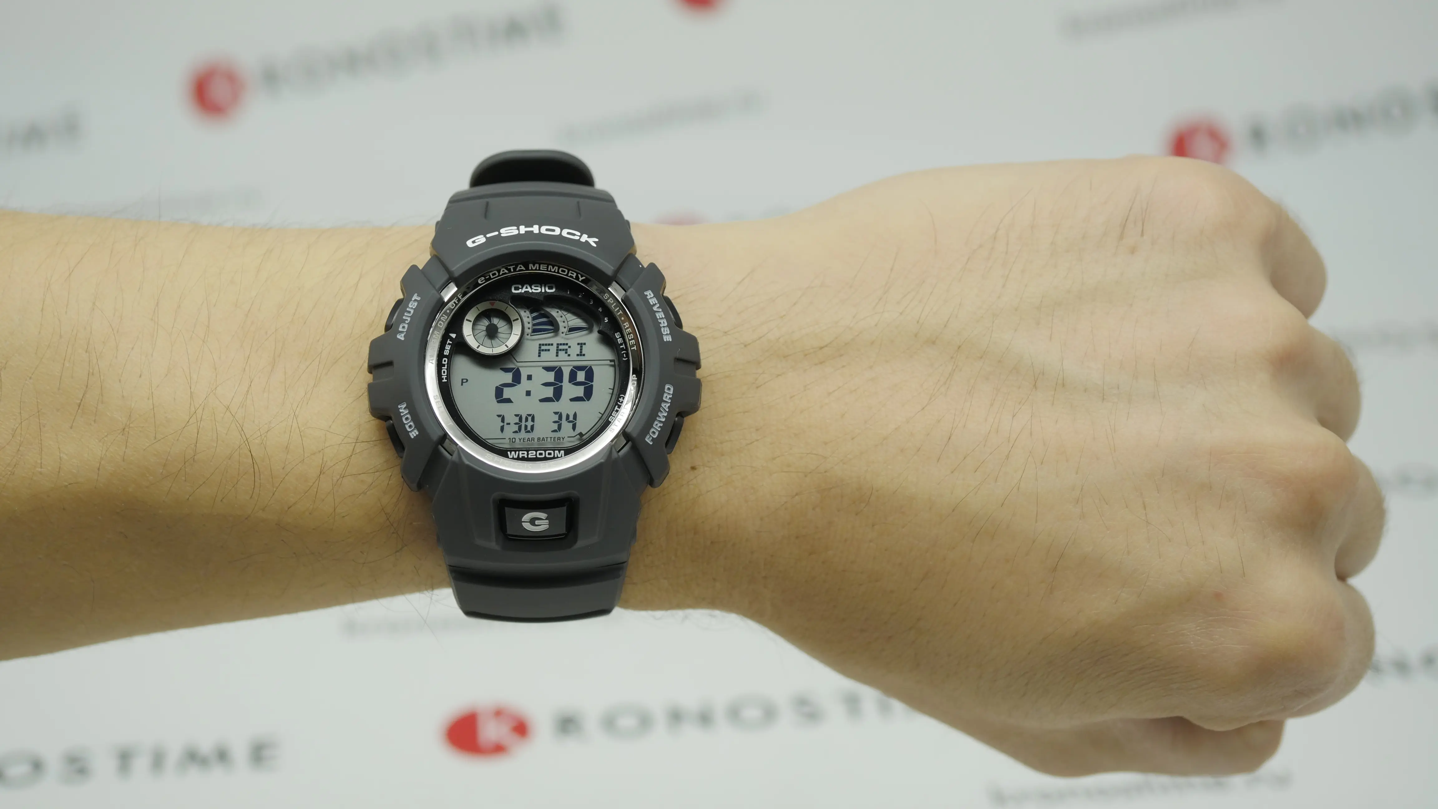 Часы Casio G-Shock G-2900F-8VER купить в Нижневартовске по цене 10230 RUB:  описание, характеристики